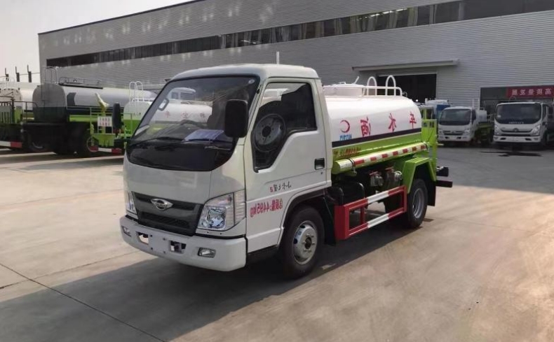 福田2.5方蓝牌洒水车